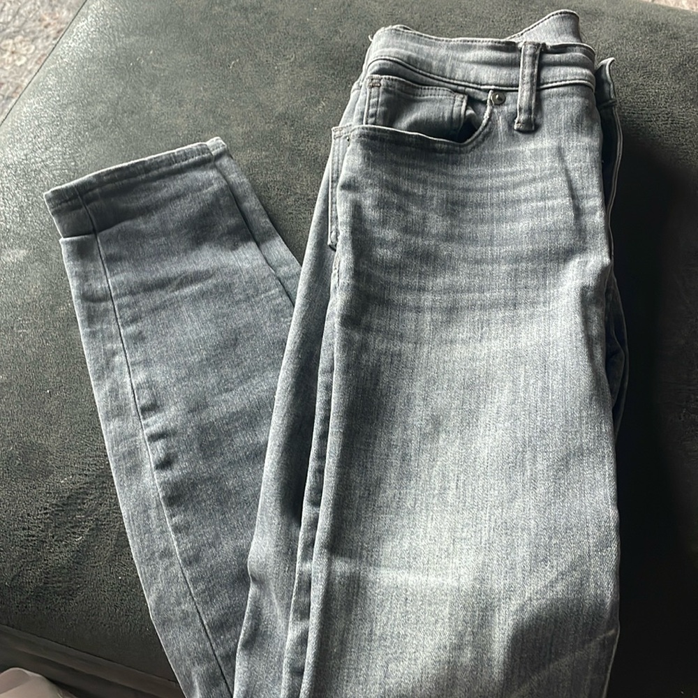 Madewell gray wash skinny jeans